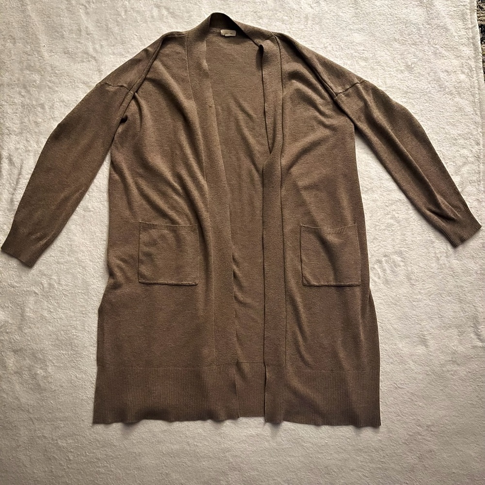Soft, medium length cardigan. perfect for fall.